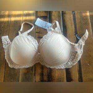 Natori Lace-Trim T-Shirt Bra in Nude. 38DDD. NWT.